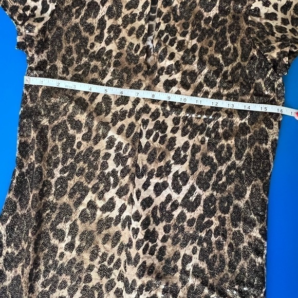 Jackie Roger’s NY Like New Short Sleeve Leopard Print Dress. Size S - Picture 2 of 6